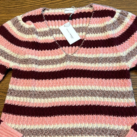 Lovers + Friends V-neck Stripe Sweater - Picture 3 of 8